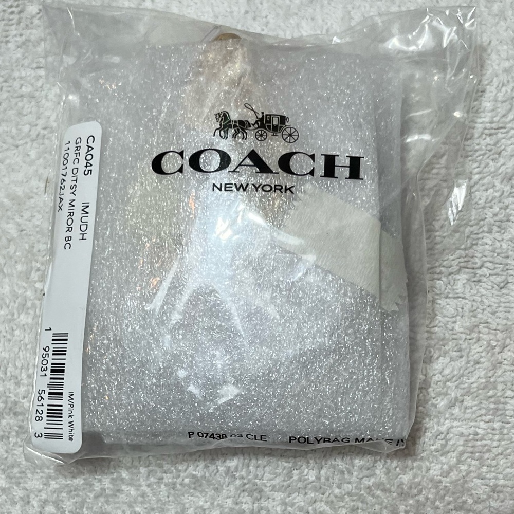 $3 START COACH KEYCHAIN WITH MIRROR NEW W TAGS AND RED COACH GIFT BAG $68 RET - Picture 13 of 14